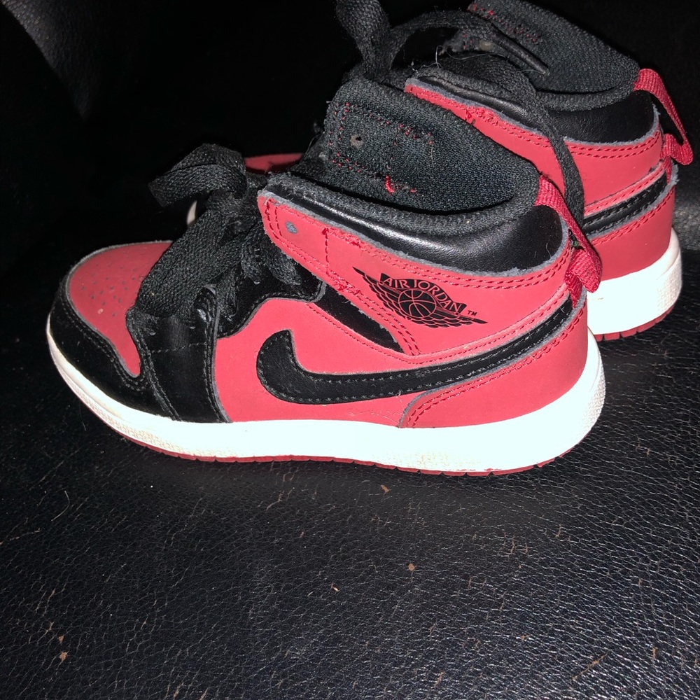 Jordan 1 sneakers